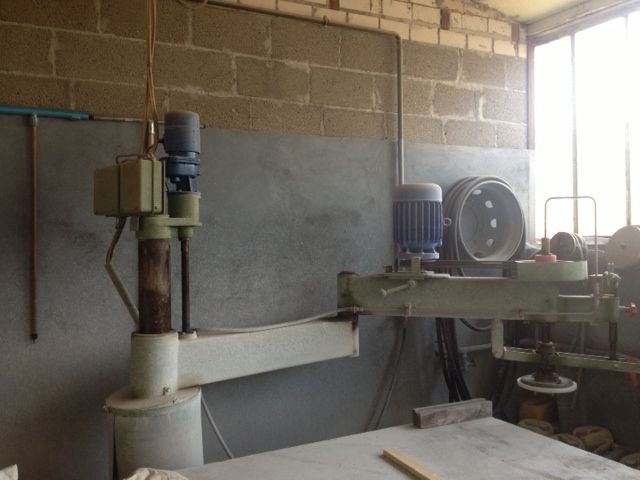 Ständerschleifmaschine mit E- Höhenverstellung – Bild 2