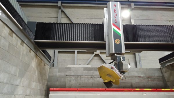 Helios H800 ( 625 ) 4-Achsen-Brückensäge – Bild 6