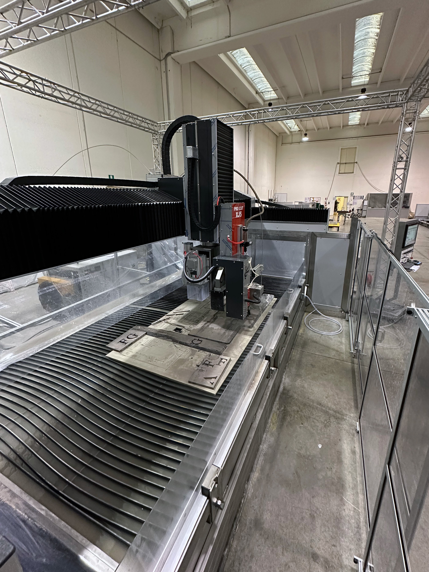 Pro Cut XJ5 Kombischneidanlage – Bild 2