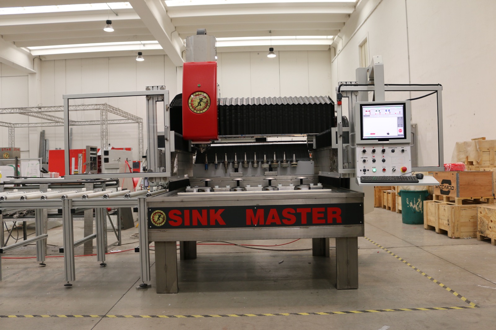 Helios CNC Bearbeitungszentrum Platzsparend SINK MASTER